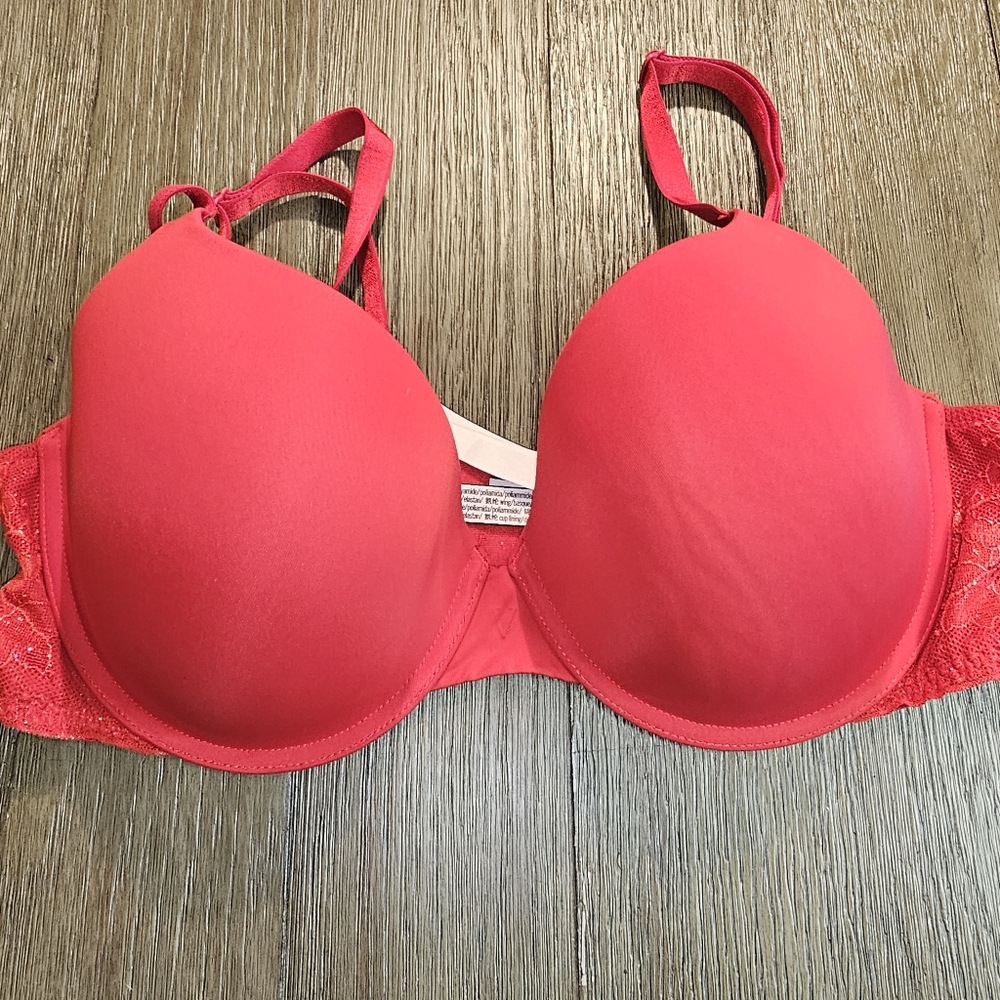 Victoria secret sz. 36D red Tshirt Lined Demi  bra